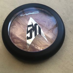 MAC Star Trek Powder